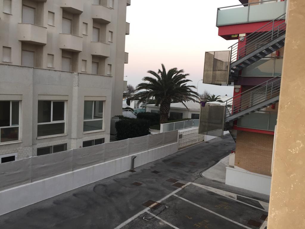 Residence La Nave 세니갈리아 외부 사진
